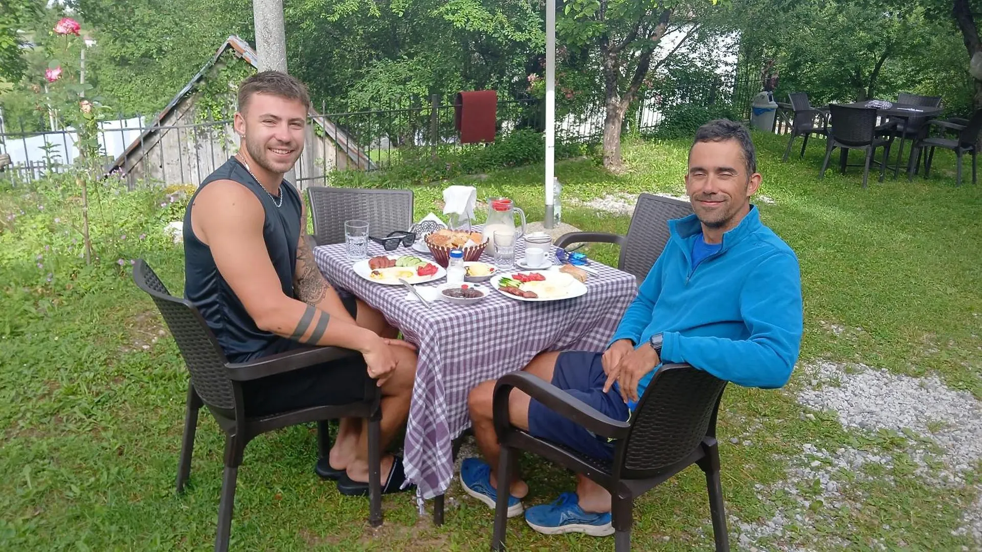 Bed and Breakfast Bujtina Milani Theth Frühstückspension