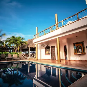 Boutique Skulls Landing Hotel Isla Mujeres